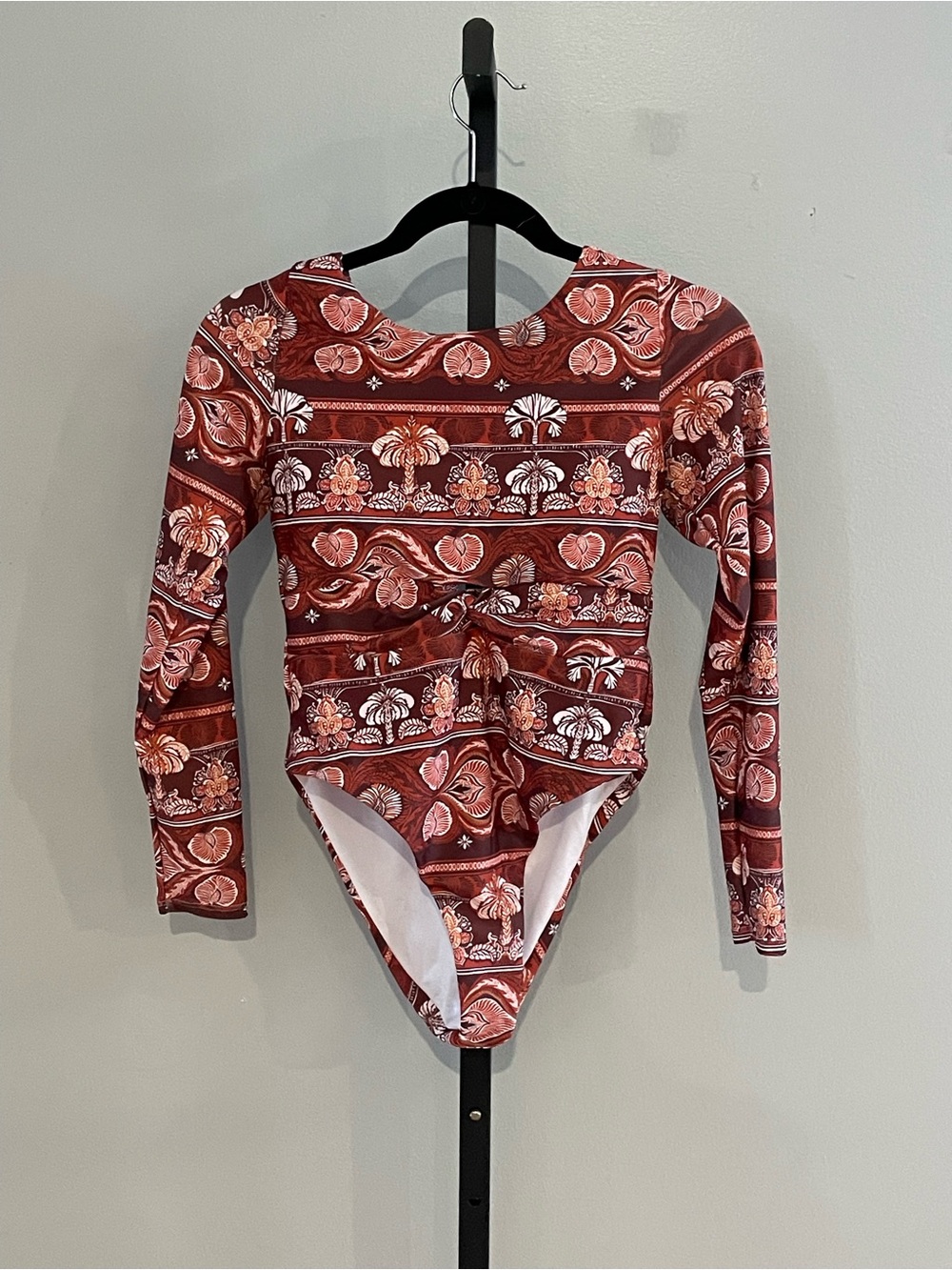 Phax Twist Front Long Sleeve Warm Brown Printed Swimsuit Size Medium